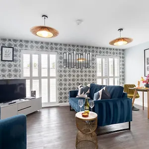 Apartment Elliot Oliver - Charming One Bedroom With Parking In The Docks, Gloucester
